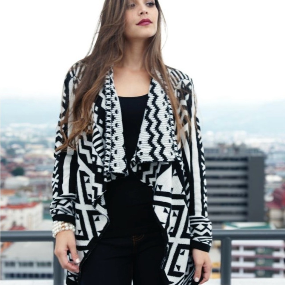 H&M Black and White Geometric Open Front Cardigan